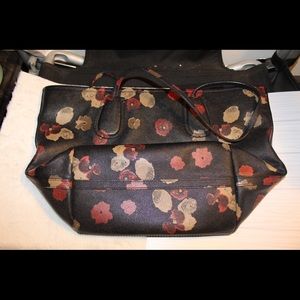 Coach winter floral tote bag